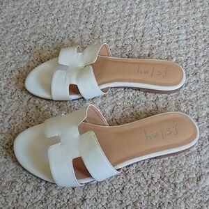 French Sole fs/ny Alibi Sandal in white Leather size 8.5